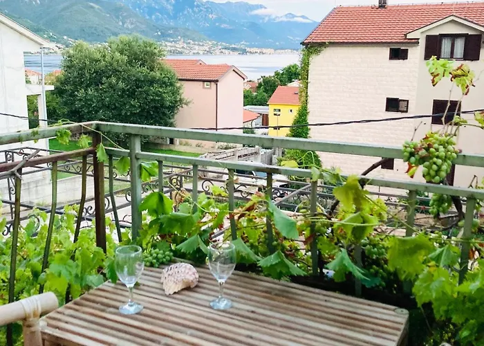 Bi De Luxe Apartment